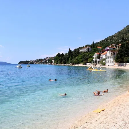 Lejlighed With Parking Space - Makarska - 6820 *