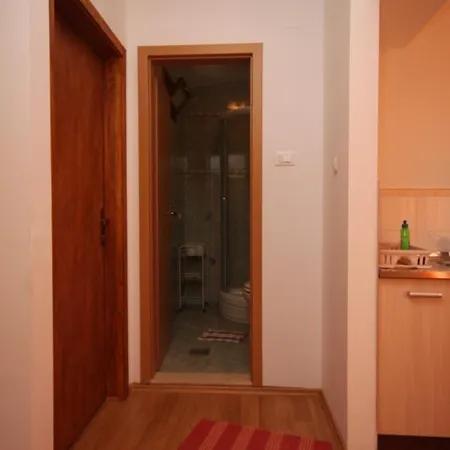 Apartment With A Parking Space Gradac, Makarska - 6820