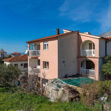 With Parking Space - Makarska - 6820 *