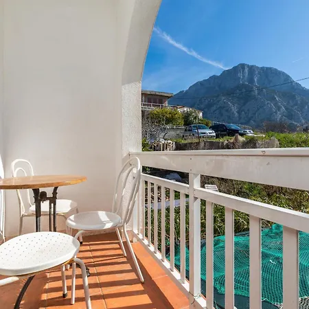 Lejlighed With Parking Space - Makarska - 6820 *