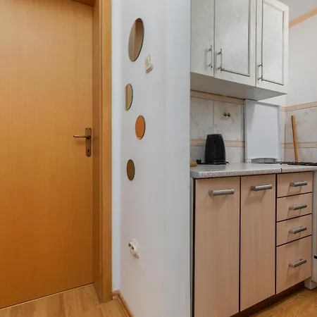 With Parking Space - Makarska - 6820