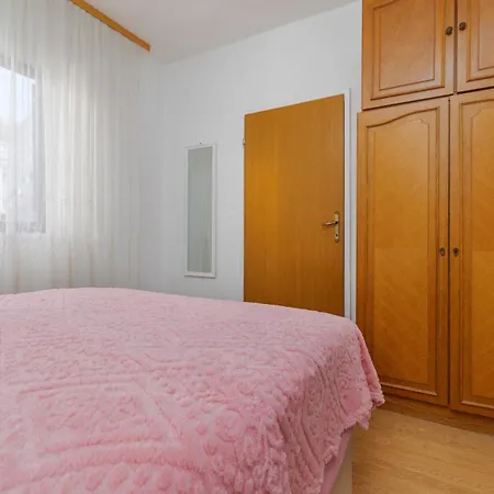 With Parking Space - Makarska - 6820 *